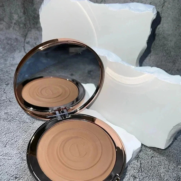 CHARLOTTE TILBURY BEAUTIFUL SKIN SUN KISSED GLOW BRONZER COLOR 1‎ FAIR/PALE NIB - Picture 5 of 6